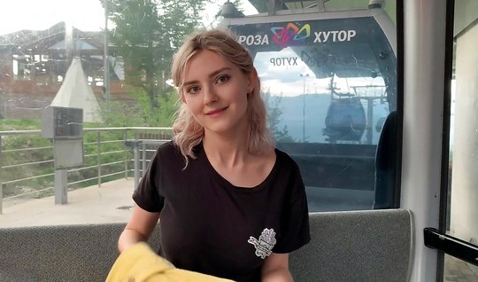 Приехала на фестиваль КВН в Сочи, чтобы сосать